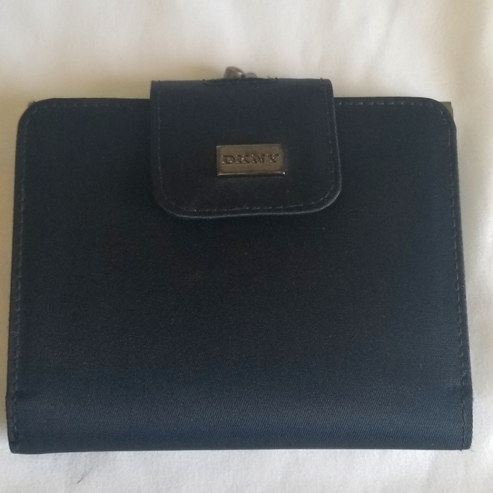 DKNY  wallet